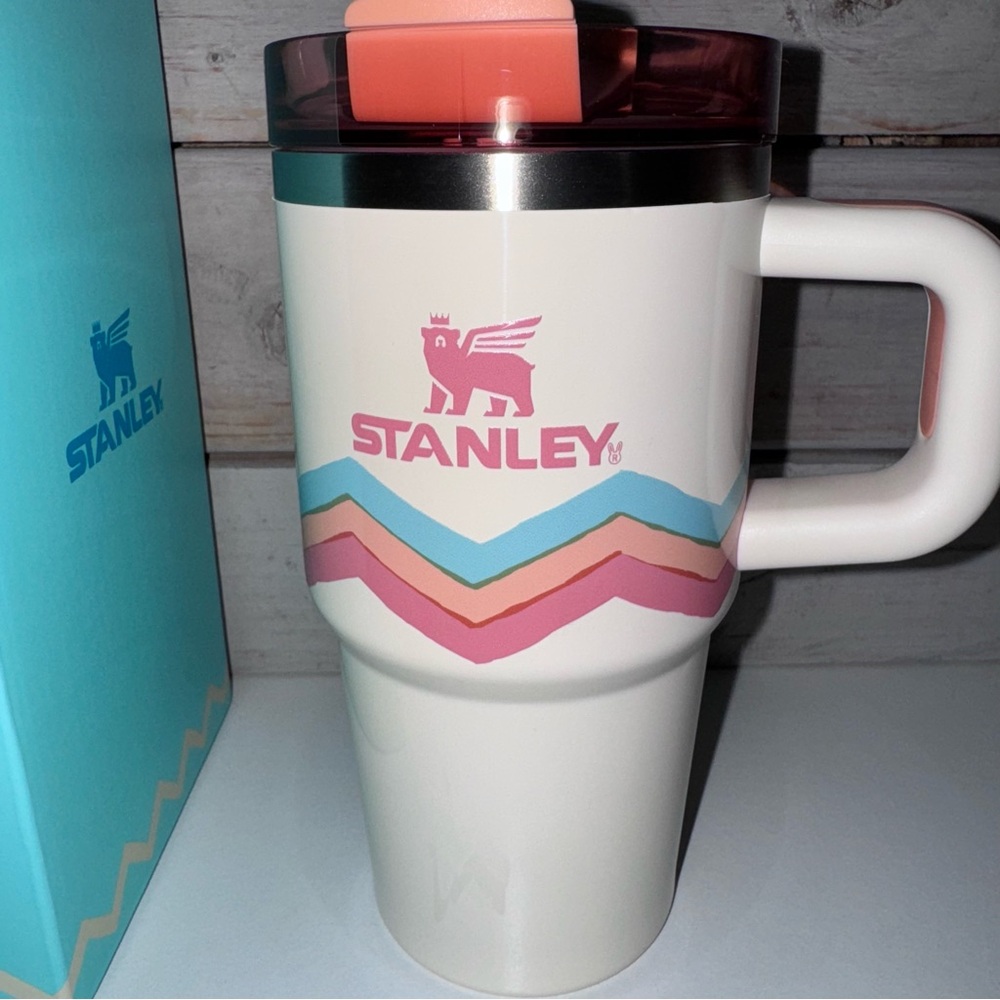 Stanley 20oz Easter Quencher Tumbler Cream Egg-cellence NWT, Limited Edition - Picture 2 of 9
